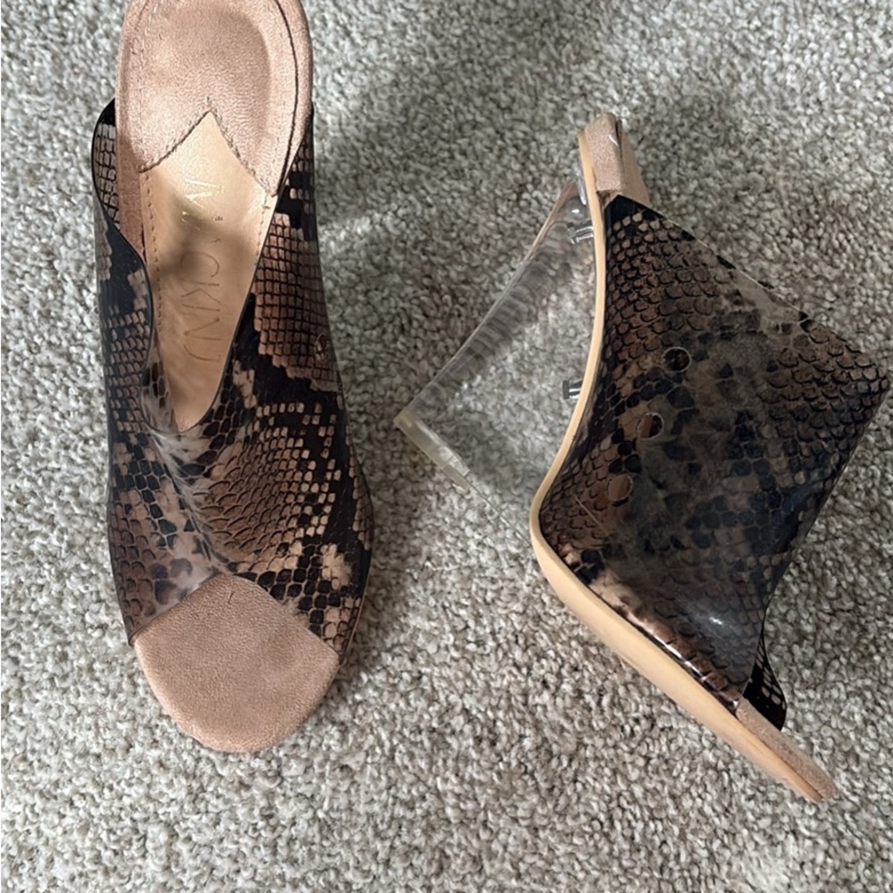 Stylish Brown Snake Print Women's Shoes